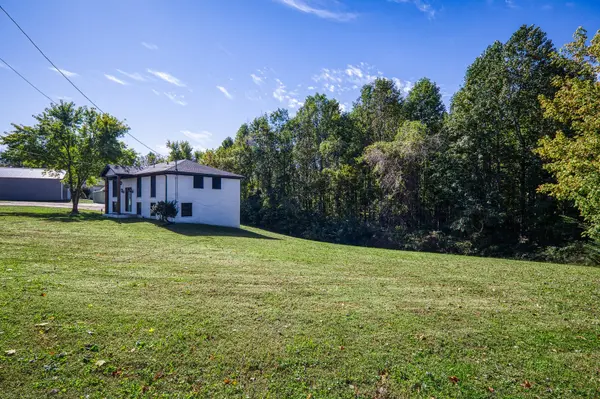 691 Snow Hill Rd, Dowelltown, TN 37059