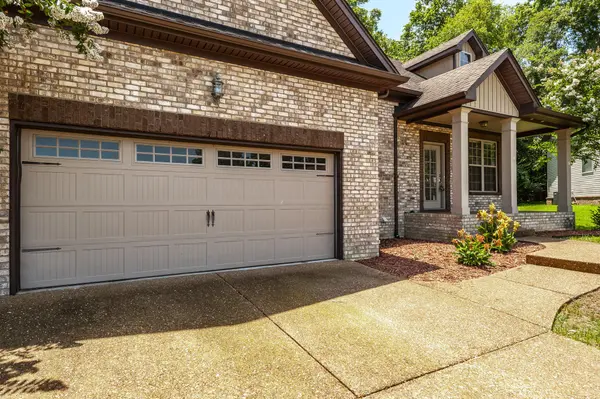 129 Otter Glenn Dr, Hendersonville, TN 37075