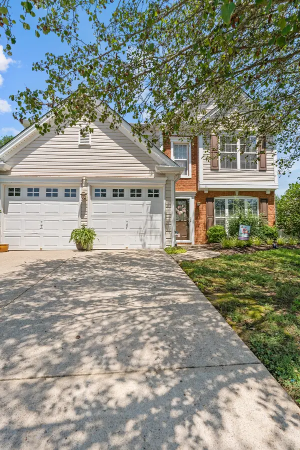 1708 Kendall Cove Ln, Mount Juliet, TN 37122