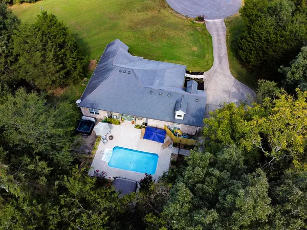 906 W Sagefield Drive, Smyrna, TN 37167
