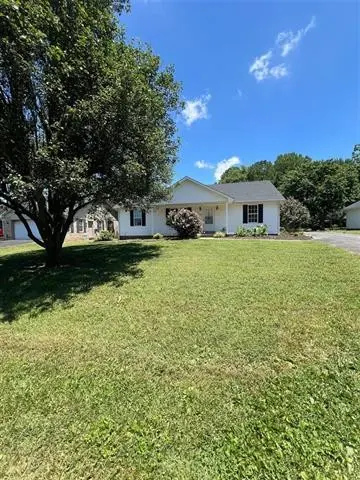 235 Moonlite Ave, Bowling Green, KY 42101