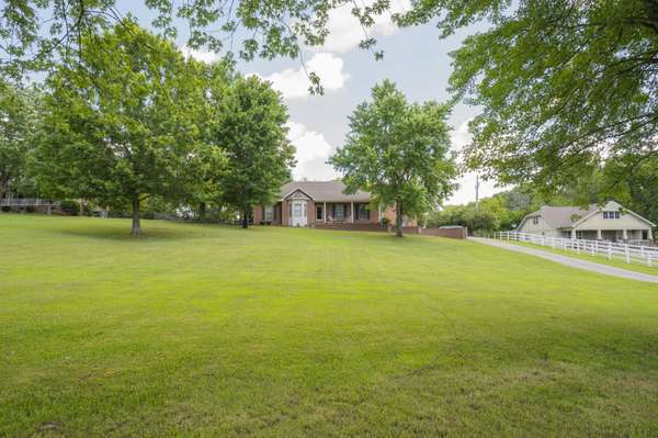 6238 Rock Springs Rd, Smyrna, TN 37167
