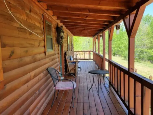 198 Forest Ridge Rd, Hohenwald, TN 38462