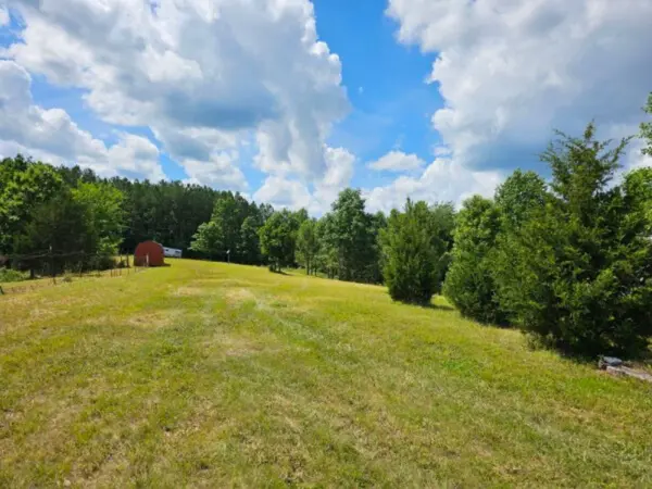 198 Forest Ridge Rd, Hohenwald, TN 38462