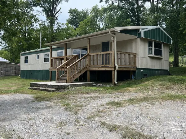 17 Switchboard Rd, Brush Creek, TN 38547