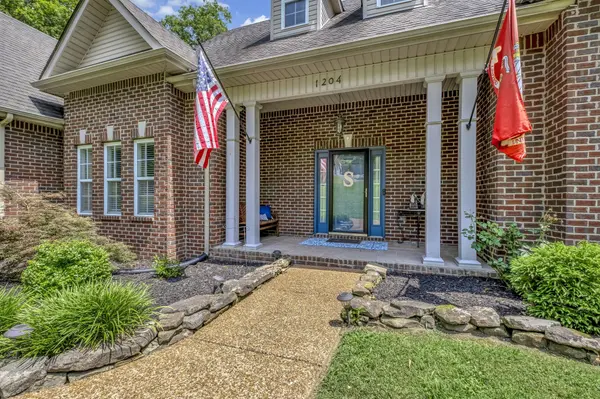 1204 Benton Hill Dr, Mount Juliet, TN 37122