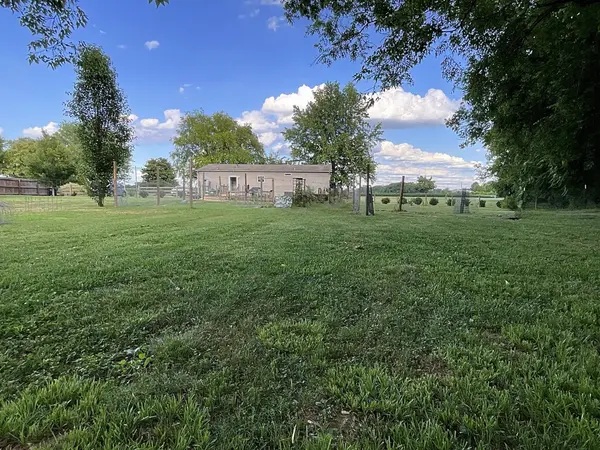 1150 Kingwood Ln, Rockvale, TN 37153