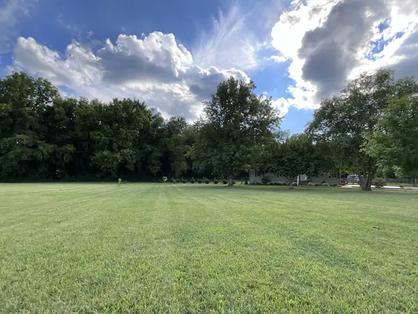 1150 Kingwood Ln, Rockvale, TN 37153