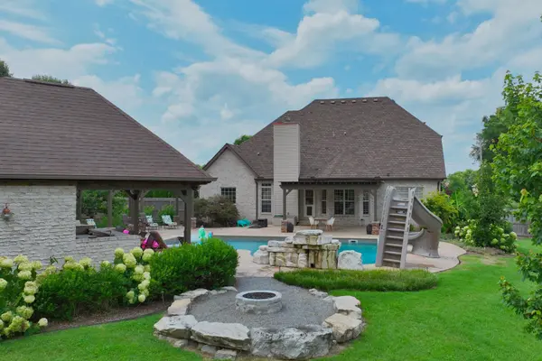 661 Starpoint Dr, Gallatin, TN 37066