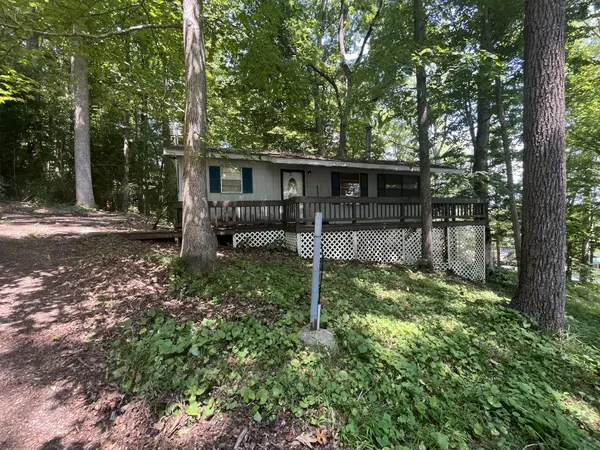 159 Hanklochte Dr, Decaturville, TN 38329