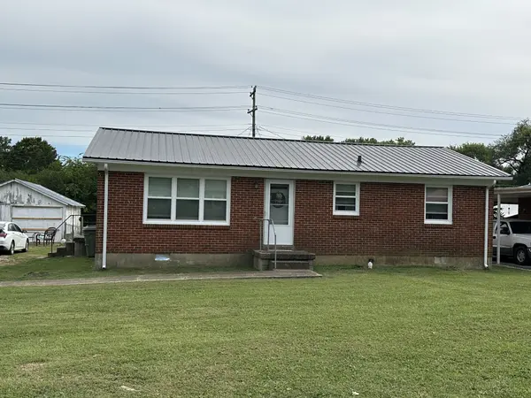 305 Kennedy St, Lawrenceburg, TN 38464