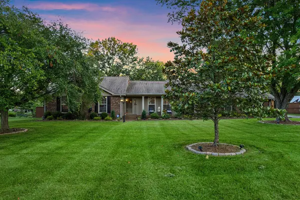 103 Shawnee Dr, Hendersonville, TN 37075