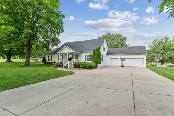 105 S Palmers Chapel Rd, White House, TN 37188