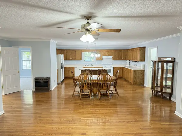 102 10th Ave #NW, Winchester, TN 37398