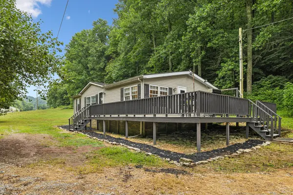 78 Austin Hollow Rd, Pleasant Shade, TN 37145