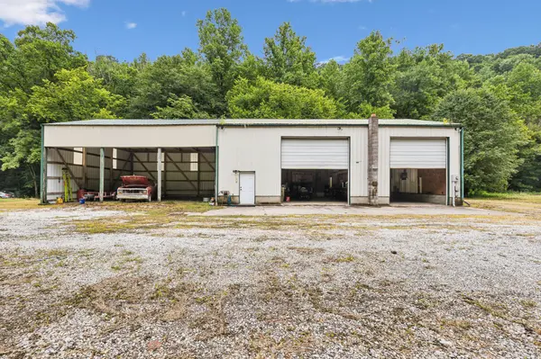 78 Austin Hollow Rd, Pleasant Shade, TN 37145