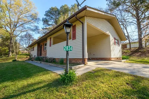2834 Suncrest Drive, Dalton, GA 30720