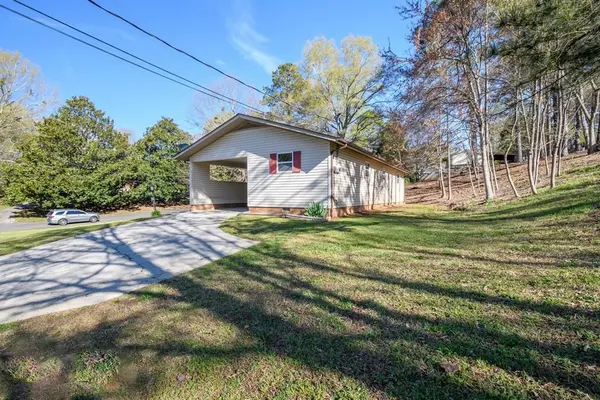 2834 Suncrest Drive, Dalton, GA 30720