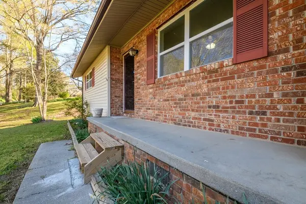 2834 Suncrest Drive, Dalton, GA 30720