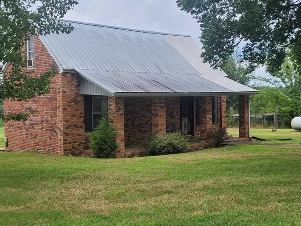 1260 Saint Michael Road, Southside, TN 37171