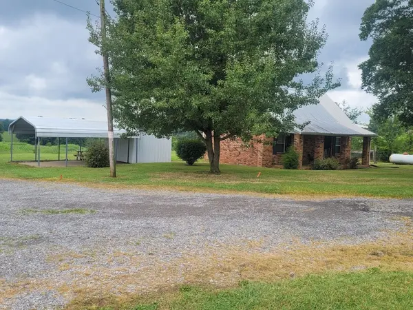 1260 Saint Michael Road, Southside, TN 37171