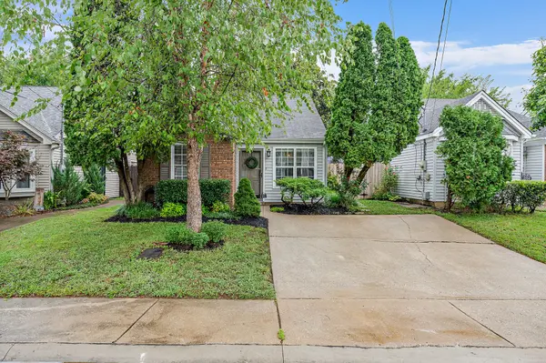 2332 Benay Rd, Nashville, TN 37214