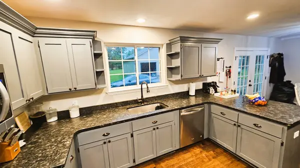 313 Lee Rd, Cottontown, TN 37048