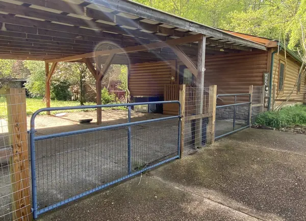 4560 Pond Creek Rd, Pegram, TN 37143