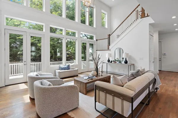 104 Woodmont Cir,  Nashville,  TN 37205