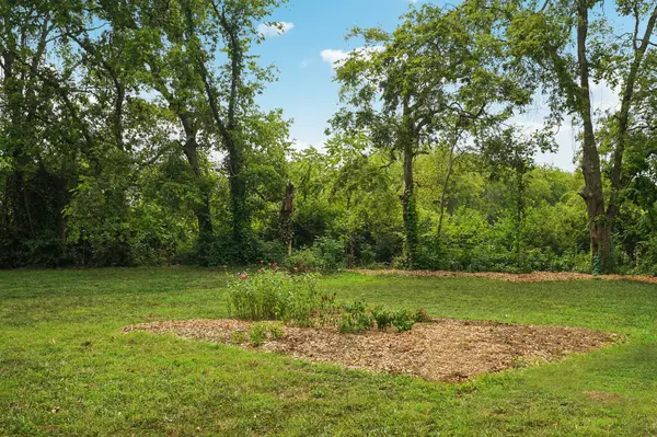 569 Green Ln, Whites Creek, TN 37189
