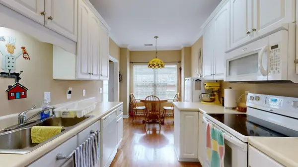 12 Gwynn Ct, Lebanon, TN 37087