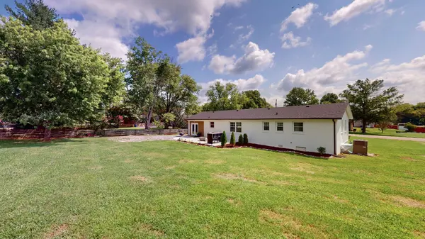 309 Shadow Dr, Shelbyville, TN 37160