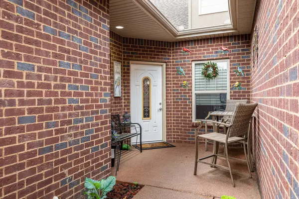 240 Glennister Ct, Gallatin, TN 37066