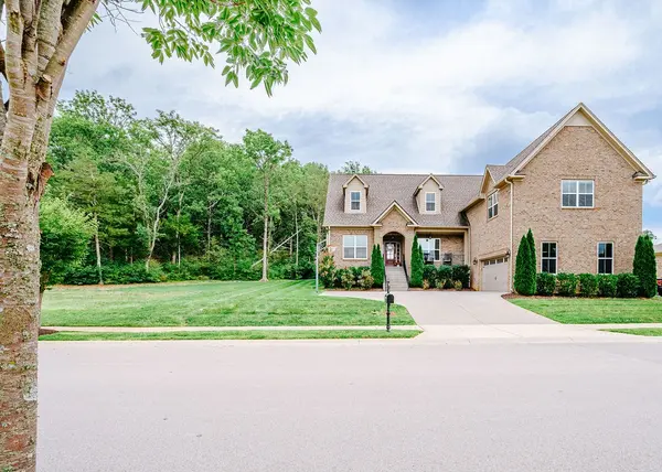 905 Redstone Ln, Nolensville, TN 37135