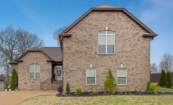 215 Bedrock Dr, White House, TN 37188