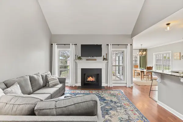215 Bedrock Dr, White House, TN 37188