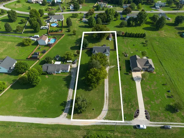 3009 Abigail Ln, Columbia, TN 38401