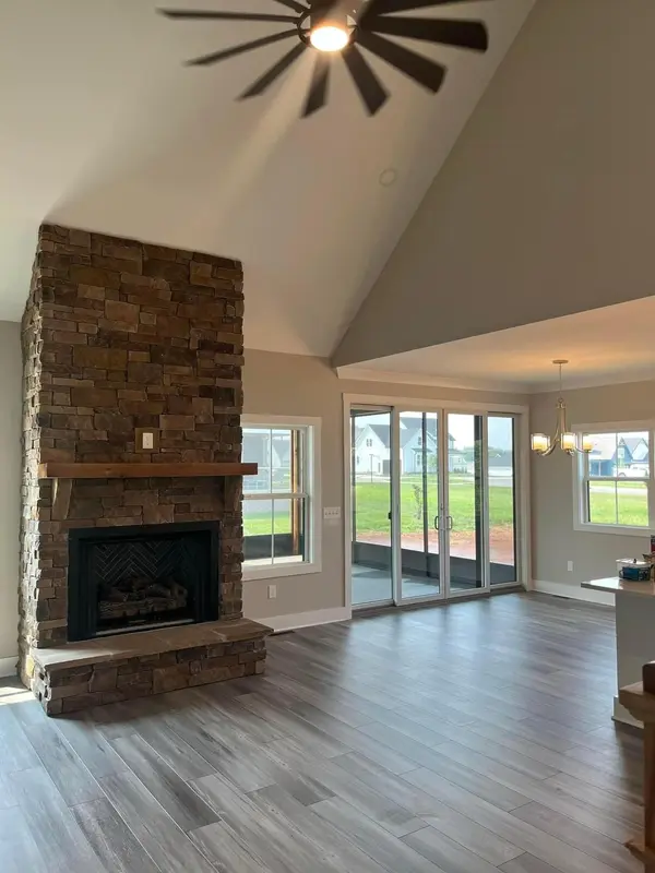 32 Campfire Ct, Winchester, TN 37398