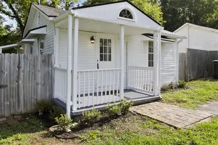 301 Polk St, Columbia, TN 38401