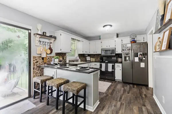 135 Briarwood Crt, Estill Springs, TN 37330
