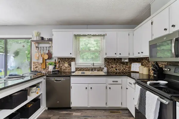 135 Briarwood Crt, Estill Springs, TN 37330