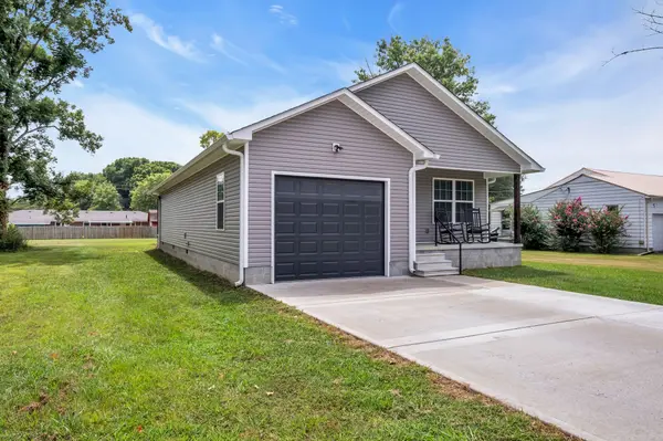 416 W 4th Ave, Hohenwald, TN 38462