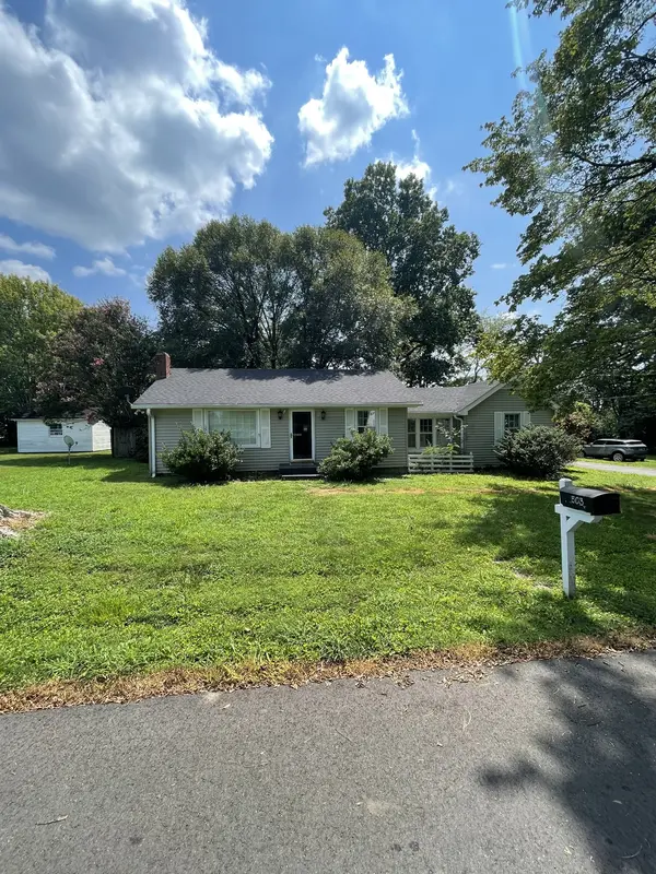 503 High St, Lafayette, TN 37083