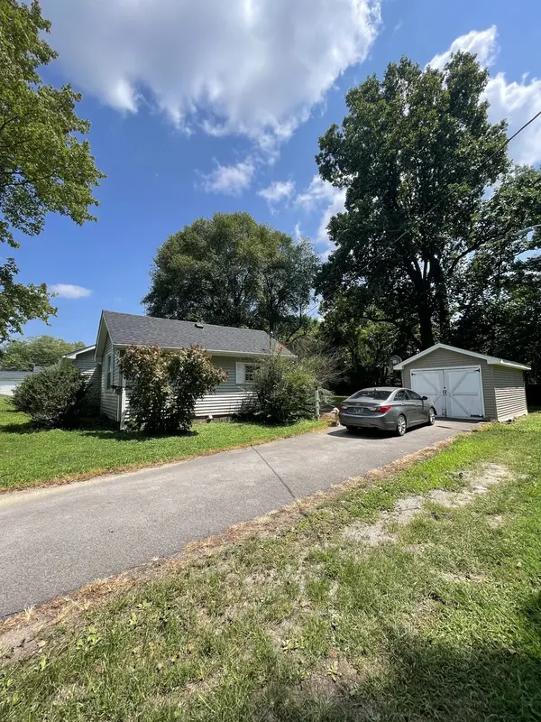 503 High St, Lafayette, TN 37083