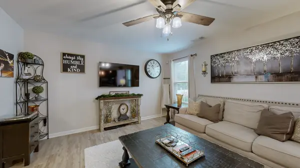 517 Parmley Dr, Nashville, TN 37207