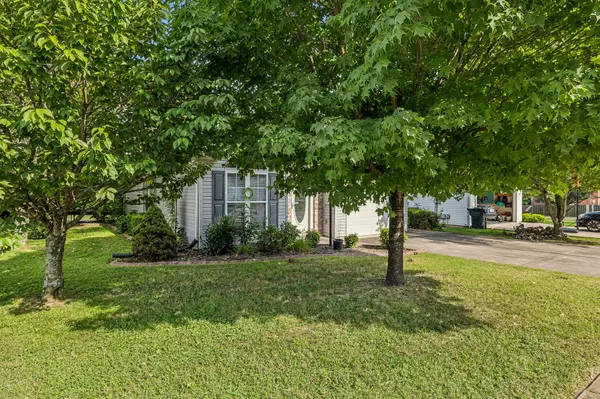 595 Albion Cir, Gallatin, TN 37066