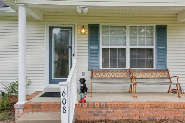 608 Birkenhead Dr, Christiana, TN 37037