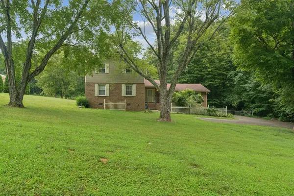 1059 Oakwood Rd, Joelton, TN 37080
