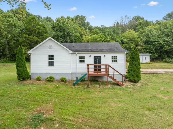 11 Boston Ln, Carthage, TN 37030