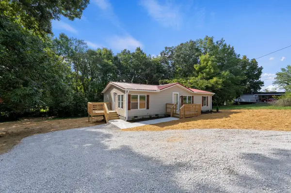 126 Glenburg Dr, Manchester, TN 37355